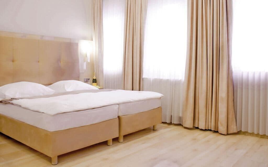 Hotel Am Kurfuerstenplatz - Messe Frankfurt am Main Bagian luar foto